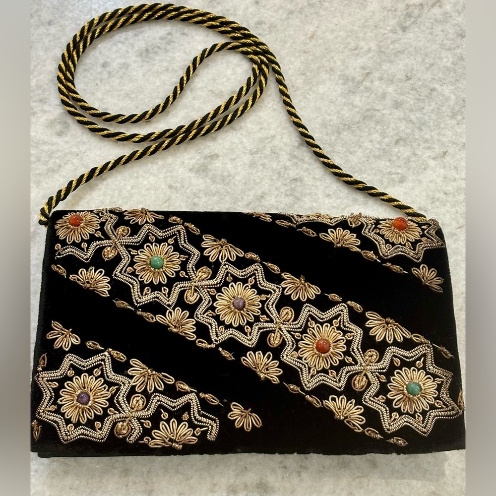 Vintage Zardozi Clutch